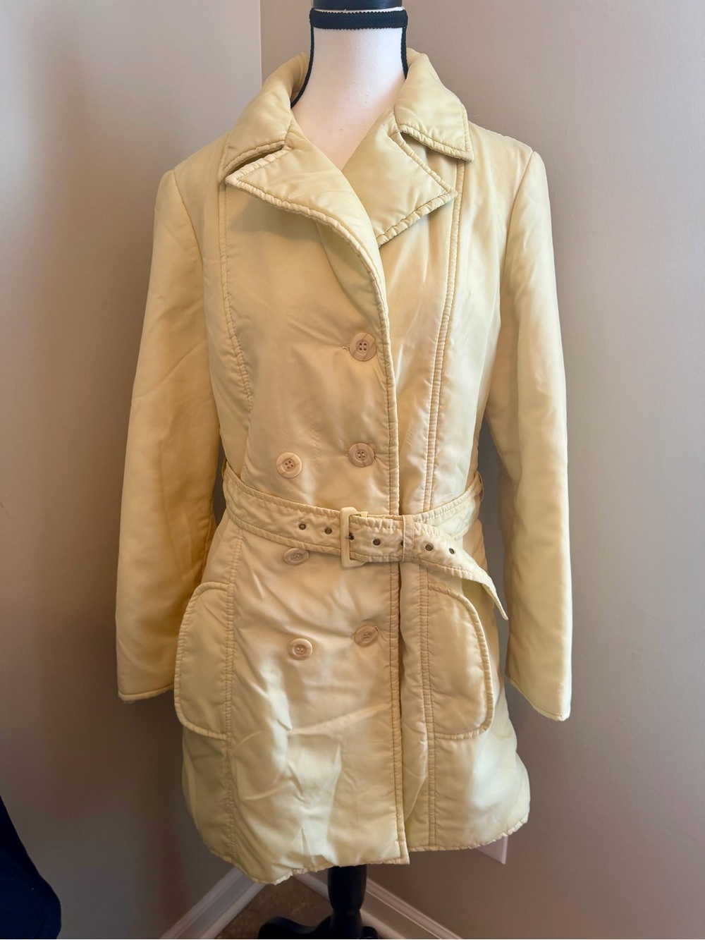 Herman Kay Vintage 70s Puffer Coat Womens M Yellow Belted Long Nylon Trench